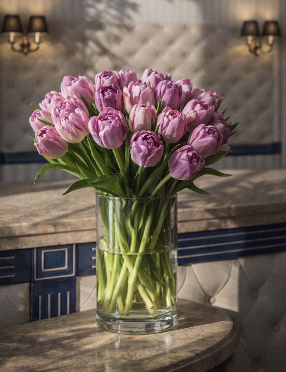 8 Березня у готелі VICOMTE